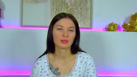 AlexandraBloom online show from 12/18/25, 06:25