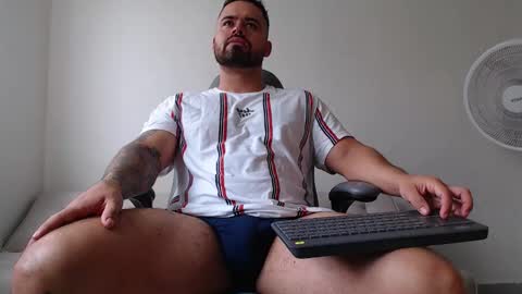 Snapshot of alexandro_king chatting on 11/23/25, 01:33 ALEX online show from 11/23/25, 01:33