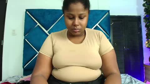 Snapshot of alexarousse4u chatting on 05/24/26, 02:55 Alexa online show from 05/24/26, 02:55