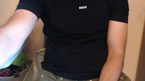 Snapshot of alexbelly chatting on 09/16/25, 10:16 alexbelly online show from 09/16/25, 10:16