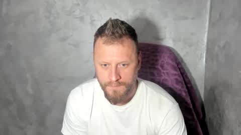 Snapshot of alexboy2022 chatting on 05/13/26, 05:21 onlyfans..alexyno2022 online show from 05/13/26, 05:21