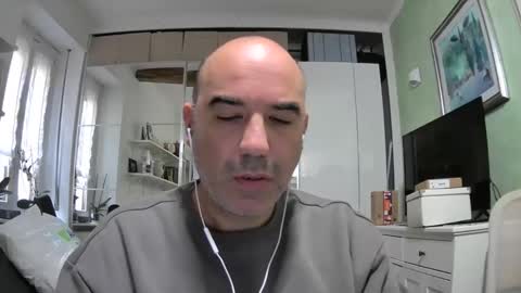 Snapshot of alexct77 chatting on 12/13/24, 02:27 alexct77 online show from 12/13/24, 02:27