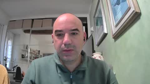 Snapshot of alexct77 chatting on 01/19/25, 08:50 alexct77 online show from 01/19/25, 08:50