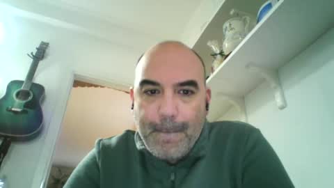 Snapshot of alexct77 chatting on 02/19/25, 03:27 alexct77 online show from 02/19/25, 03:27