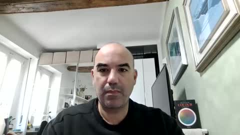 Snapshot of alexct77 chatting on 10/27/25, 09:35 alexct77 online show from 10/27/25, 09:35