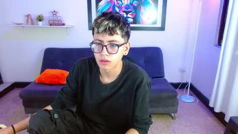 alex online show from 04/01/26, 01:52