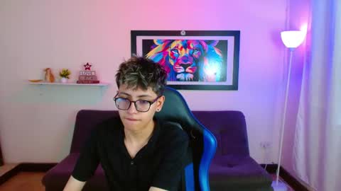 Snapshot of alexcum_18 chatting on 05/23/26, 01:59 alex online show from 05/23/26, 01:59