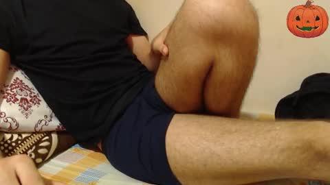 Snapshot of alexdelarge323 chatting on 10/24/25, 11:06 Alex online show from 10/24/25, 11:06