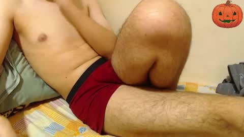 Snapshot of alexdelarge323 chatting on 10/25/25, 07:08 Alex online show from 10/25/25, 07:08