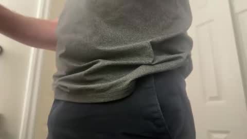 Snapshot of alexdom30 chatting on 11/16/25, 02:06 alexdom30 online show from 11/16/25, 02:06