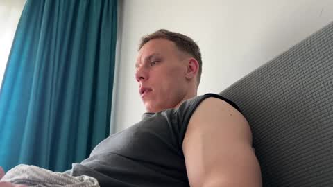 alexfit96 online show from 05/03/26, 03:40