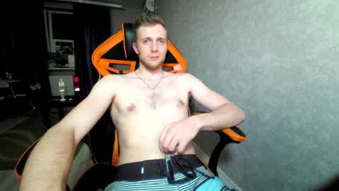 Snapshot of alexfox2018 chatting on 01/07/25, 11:56 Alex online show from 01/07/25, 11:56