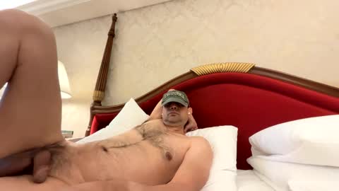 Snapshot of alexgeorge1140 chatting on 01/29/25, 11:51 alexgeorge1140 online show from 01/29/25, 11:51