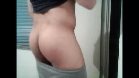 Snapshot of alexgrey82 chatting on 06/09/26, 04:46 alexgrey82 online show from 06/09/26, 04:46