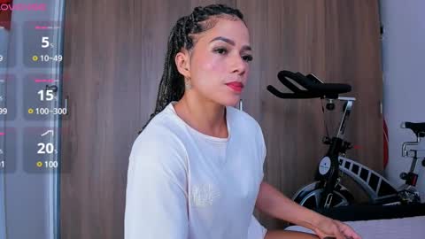Snapshot of alexiafit chatting on 03/05/25, 08:32 alexiafit online show from 03/05/25, 08:32