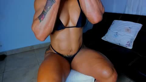 Snapshot of alexiafit chatting on 10/05/25, 07:23 alexiafit online show from 10/05/25, 07:23