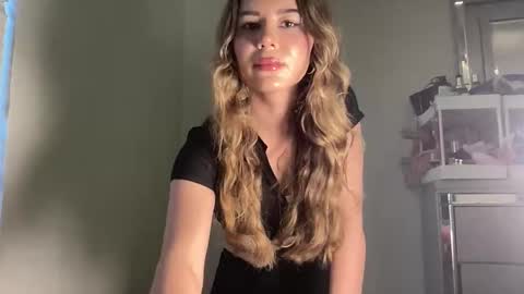 Snapshot of alexialovesyouu chatting on 11/11/25, 12:32 Goddess Alexia online show from 11/11/25, 12:32