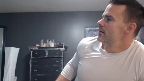 Snapshot of alexiarain chatting on 09/19/25, 01:12 Alex online show from 09/19/25, 01:12