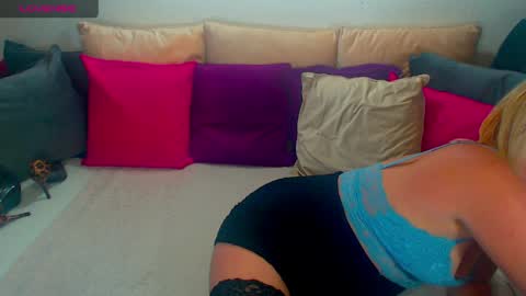 Snapshot of alexine_mcqueen chatting on 04/20/26, 03:48 Alexine McQueen online show from 04/20/26, 03:48