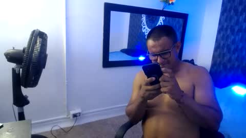 Snapshot of alexis__123 chatting on 09/22/25, 09:28 Alexis online show from 09/22/25, 09:28