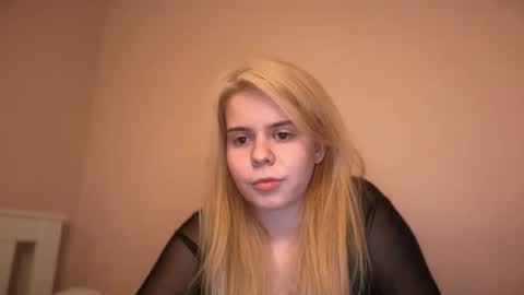 Snapshot of alexis_bloom chatting on 12/20/25, 04:52 Youaresick online show from 12/20/25, 04:52