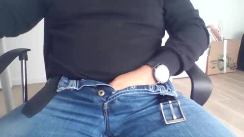 Snapshot of alexisgood888 chatting on 09/12/25, 12:16 Slave Alex online show from 09/12/25, 12:16