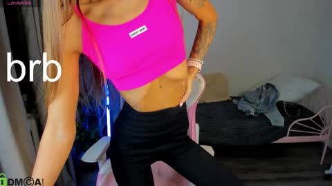 Alexis   Mon Tue Wed Thu Fri 7 GMT 0100am-0700am  online show from 09/25/25, 08:12