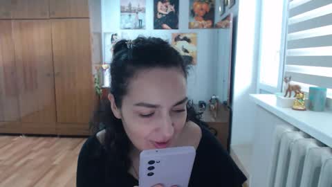 AlexisMillers online show from 12/17/25, 12:33