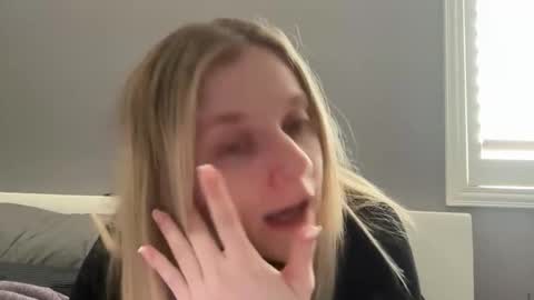 Snapshot of alexispaige06 chatting on 01/08/26, 06:43 alexispaige06 online show from 01/08/26, 06:43