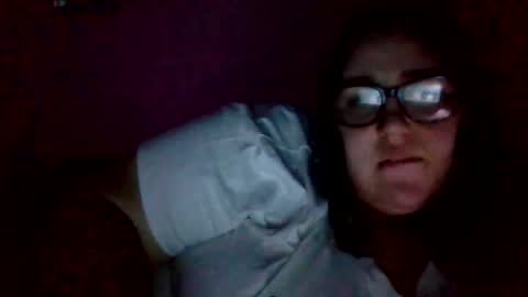 Snapshot of alexisr16 chatting on 09/30/25, 12:26 Alexis online show from 09/30/25, 12:26