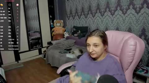 Snapshot of alexracc00n chatting on 02/01/25, 05:16 Alex online show from 02/01/25, 05:16