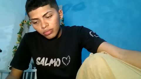 alexsexy1405 online show from 04/22/26, 03:09