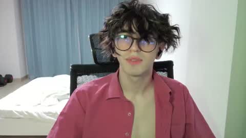 Alex online show from 06/25/26, 06:01