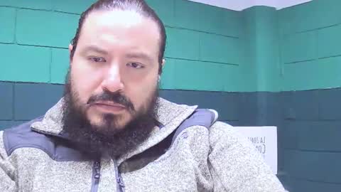 Snapshot of alextambet chatting on 01/13/25, 12:56 alextambet online show from 01/13/25, 12:56