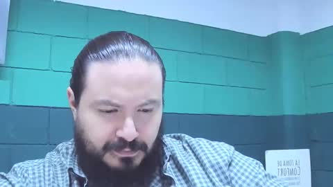 Snapshot of alextambet chatting on 03/05/25, 12:55 alextambet online show from 03/05/25, 12:55