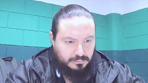 Snapshot of alextambet chatting on 03/10/25, 01:43 alextambet online show from 03/10/25, 01:43