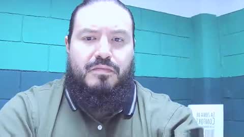 Snapshot of alextambet chatting on 09/15/25, 12:38 alextambet online show from 09/15/25, 12:38