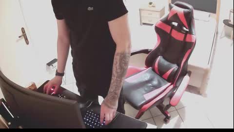 alexthepro00 online show from 10/02/25, 04:14