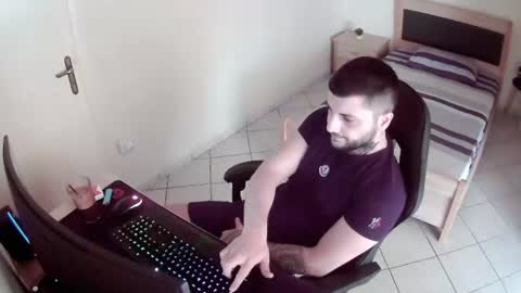 Snapshot of alexthepro00 chatting on 06/17/26, 04:52 alexthepro00 online show from 06/17/26, 04:52
