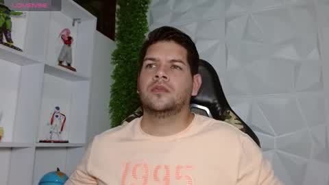 Snapshot of alexvacasin chatting on 12/13/24, 03:16 alex online show from 12/13/24, 03:16