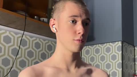 Snapshot of alexwos chatting on 12/13/24, 12:09 Alex online show from 12/13/24, 12:09