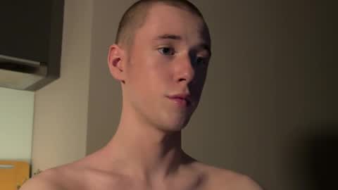 Snapshot of alexwos chatting on 01/13/25, 07:53 Alex online show from 01/13/25, 07:53