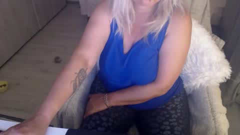 Snapshot of alexxa_mistress chatting on 05/12/26, 07:00 Jhoa online show from 05/12/26, 07:00