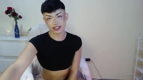 Alexandra online show from 02/10/25, 02:59