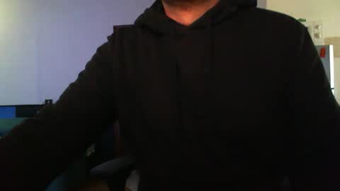 Snapshot of alexxx444704660 chatting on 11/23/25, 10:37 Alexxx1908 online show from 11/23/25, 10:37