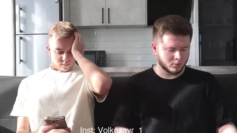 Snapshot of alexxx_d chatting on 01/07/26, 08:50 AlexDimaIgor online show from 01/07/26, 08:50