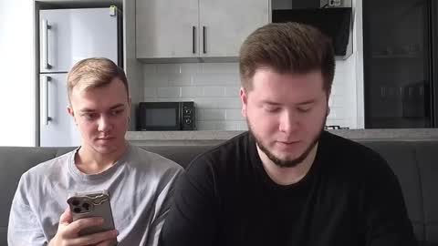 Snapshot of alexxx_d chatting on 01/16/26, 08:40 AlexDimaIgor online show from 01/16/26, 08:40