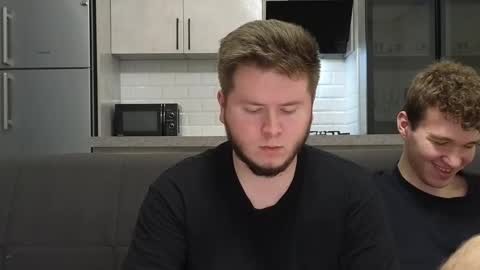 Snapshot of alexxx_d chatting on 01/18/26, 09:07 AlexDimaIgor online show from 01/18/26, 09:07