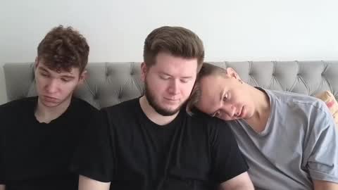 Snapshot of alexxx_d chatting on 02/14/26, 08:55 AlexDimaIgor online show from 02/14/26, 08:55