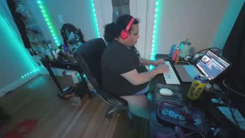 alexxxis2011x3 online show from 01/21/25, 09:46